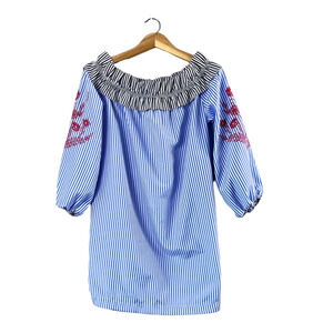 Romeo + Juliet Couture Long Off Shoulder Blouse M